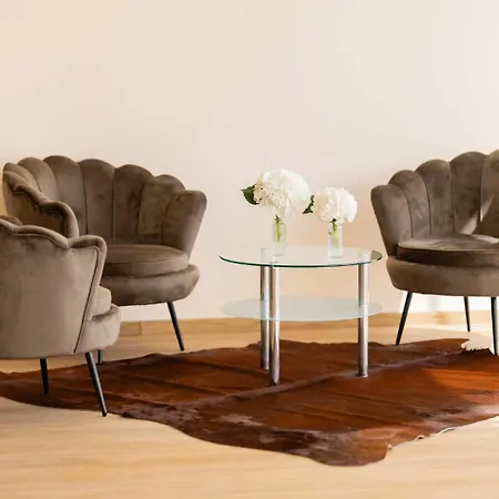 Restauracia S Ubytovanim Mikov Dvor 3* Nitra